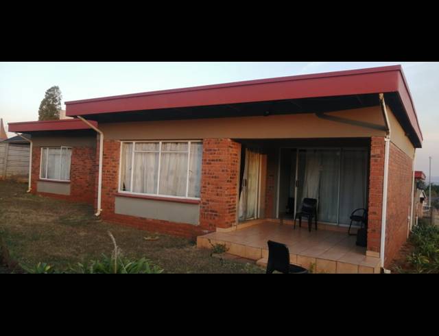 3 BEDROOM HOUSE FOR SALE IN SUNNYRIDGE